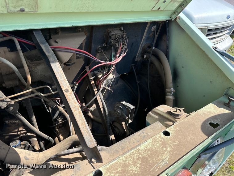 image for item NY9088 1980 Blue Bird bus