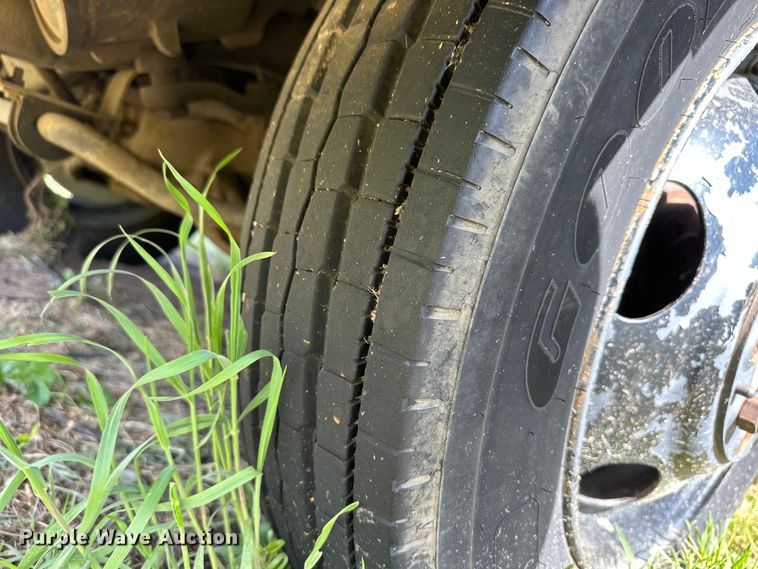 image for item NY9088 1980 Blue Bird bus