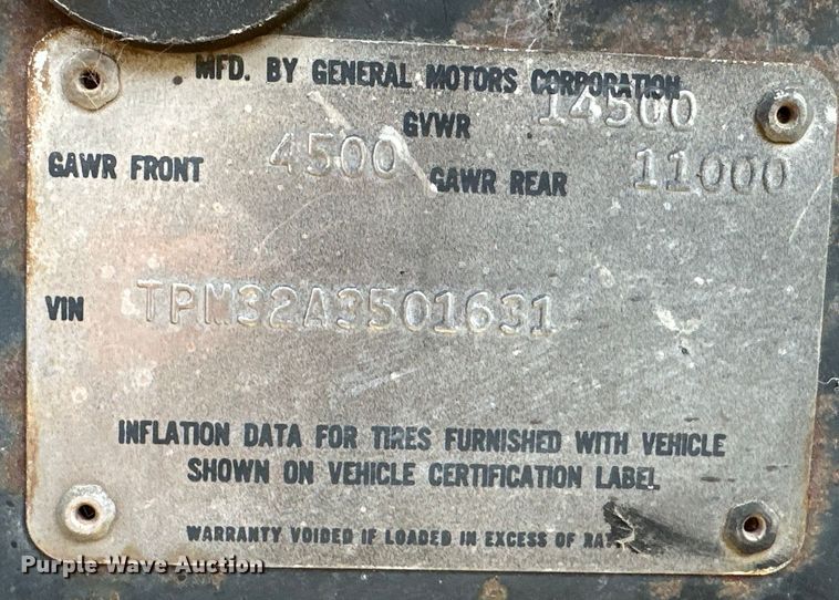 image for item NY9088 1980 Blue Bird bus