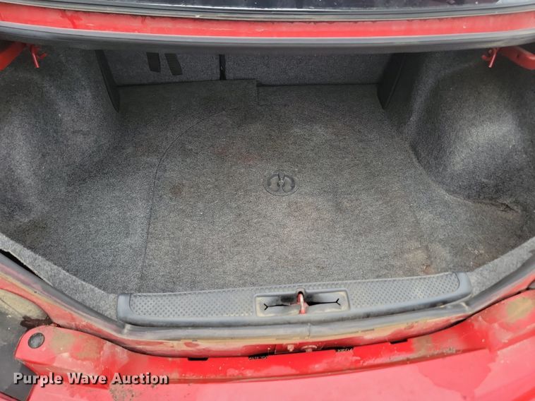 image for item NZ9877 2004 Pontiac  Sunfire 