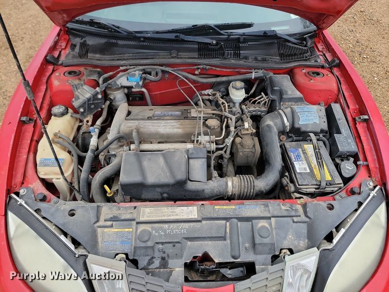 image for item NZ9877 2004 Pontiac  Sunfire 