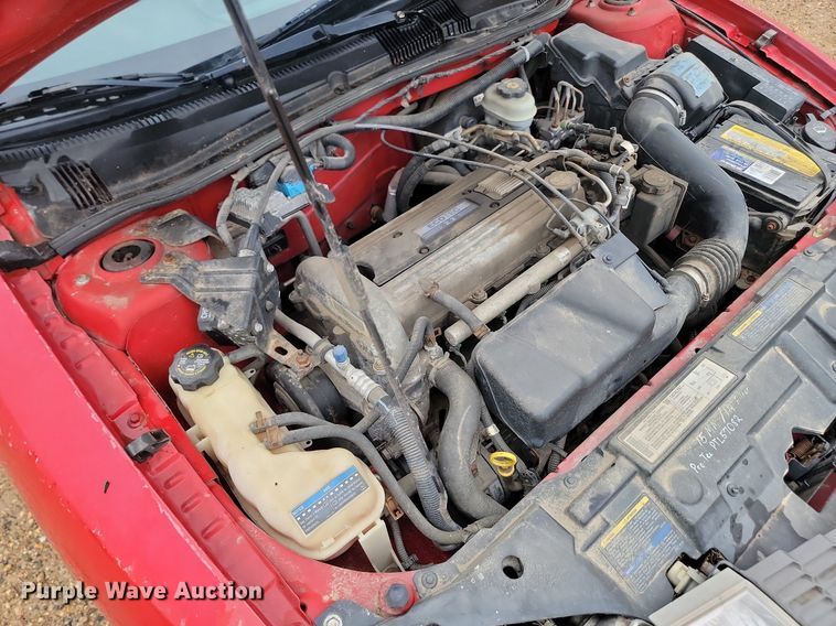 image for item NZ9877 2004 Pontiac  Sunfire 