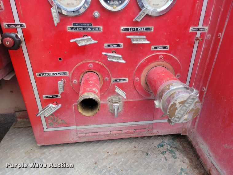 image for item NZ9886 1962 International  Loadstar 1700 pumper fire truck