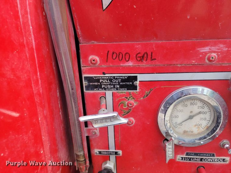 image for item NZ9886 1962 International  Loadstar 1700 pumper fire truck