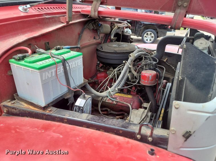 image for item NZ9886 1962 International  Loadstar 1700 pumper fire truck