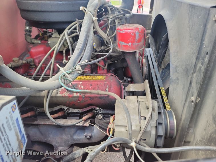 image for item NZ9886 1962 International  Loadstar 1700 pumper fire truck