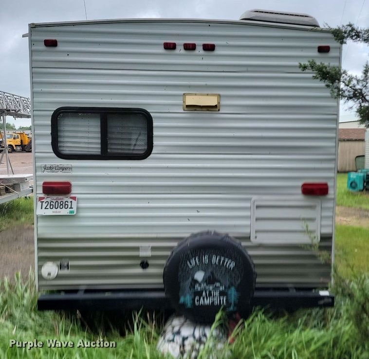 image for item NZ9887 2011 Skyline Layton camper