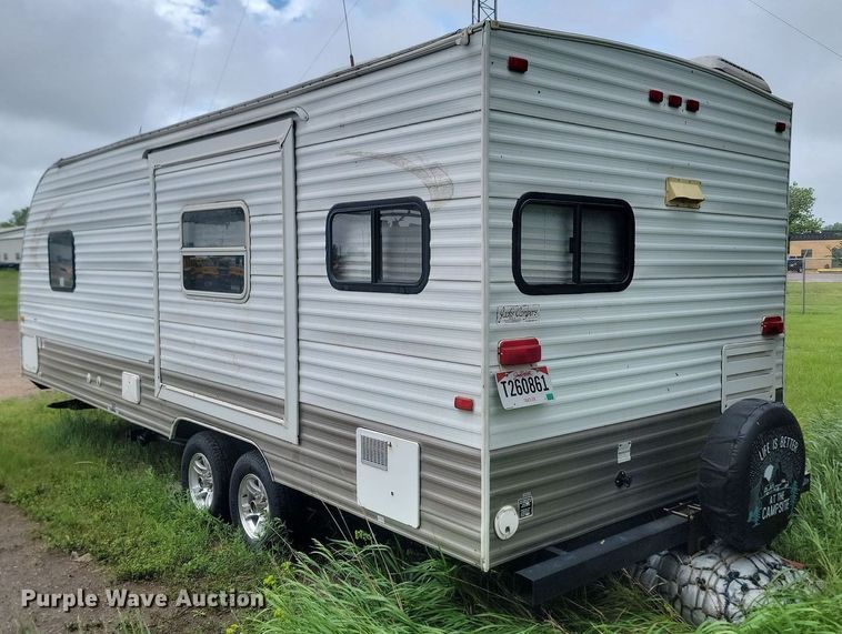 image for item NZ9887 2011 Skyline Layton camper