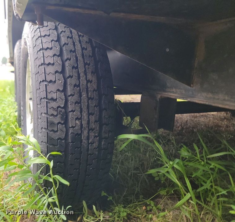 image for item NZ9887 2011 Skyline Layton camper