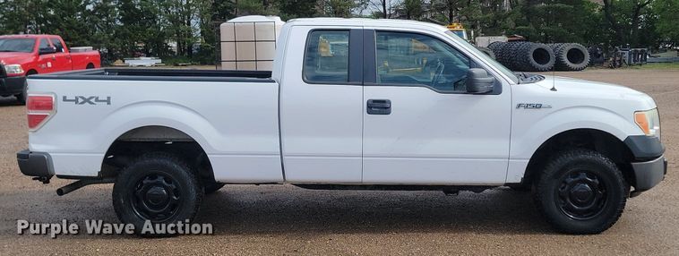 image for item NZ9889 2013 Ford  F150 XL SuperCab pickup truck