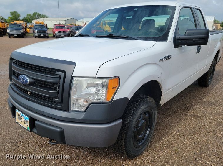 image for item NZ9889 2013 Ford  F150 XL SuperCab pickup truck