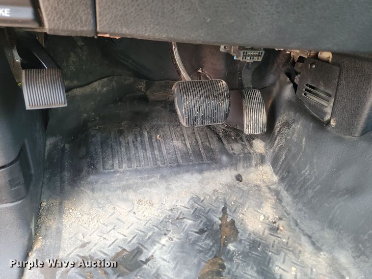 image for item NZ9889 2013 Ford  F150 XL SuperCab pickup truck