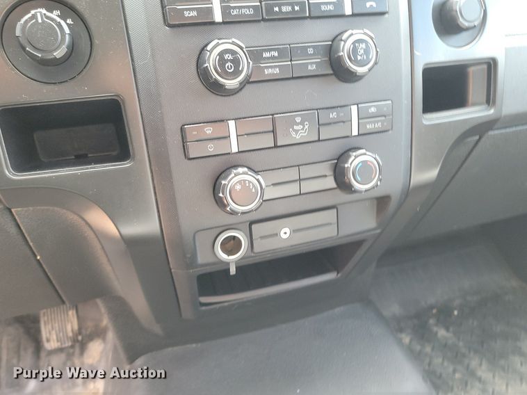 image for item NZ9889 2013 Ford  F150 XL SuperCab pickup truck