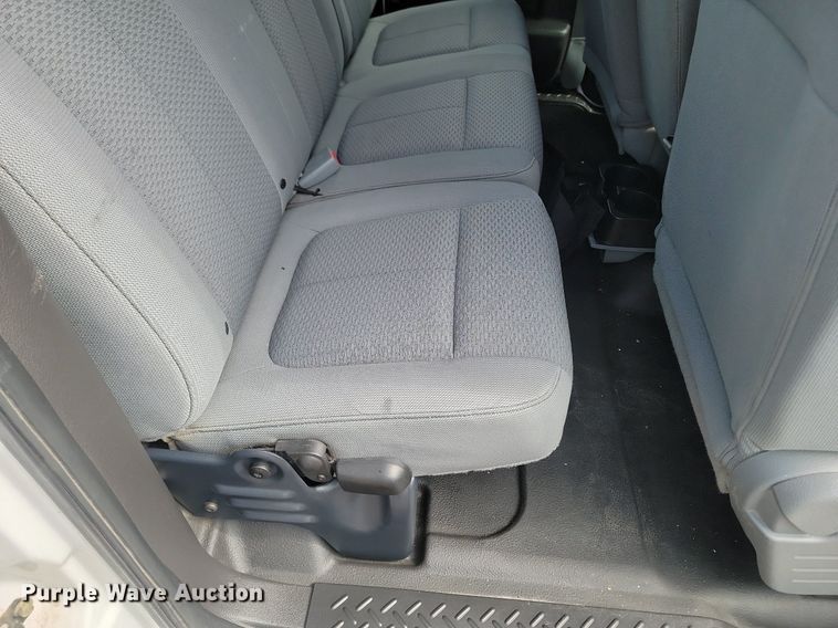 image for item NZ9889 2013 Ford  F150 XL SuperCab pickup truck