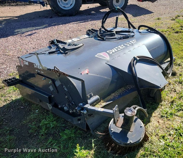 image for item NZ9893 2017 Paldin Sweep Step skid steer sweeper