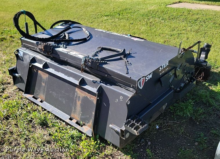 image for item NZ9893 2017 Paldin Sweep Step skid steer sweeper