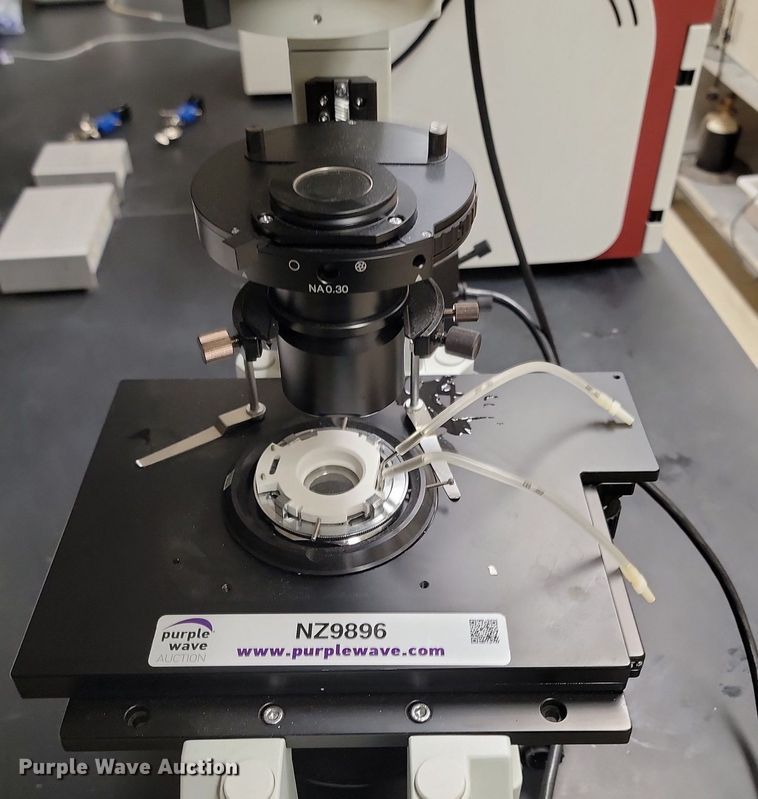 image for item NZ9896 Olympus IX71 microscope 