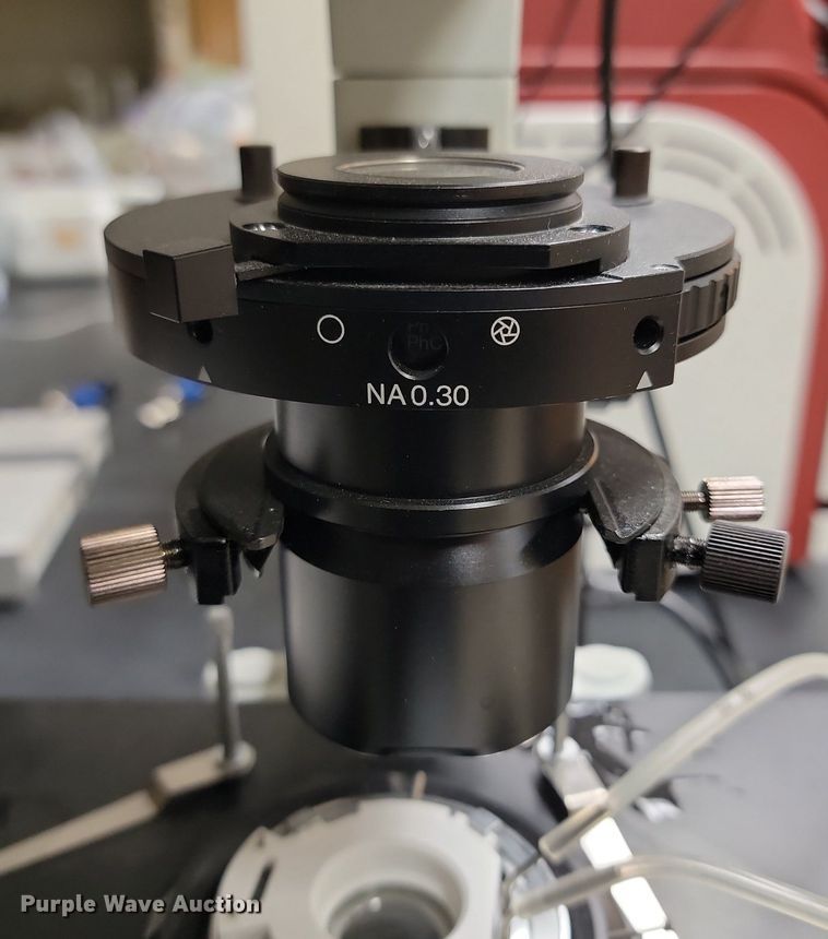 image for item NZ9896 Olympus IX71 microscope 