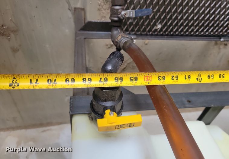 image for item NZ9899 Lube tanks