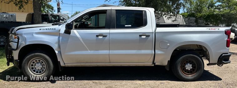 image for item OI9111 2021 Chevrolet Silverado 1500 Crew Cab pickup truck
