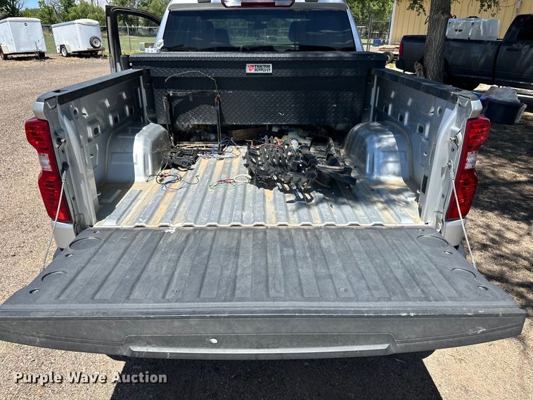 image for item OI9111 2021 Chevrolet Silverado 1500 Crew Cab pickup truck