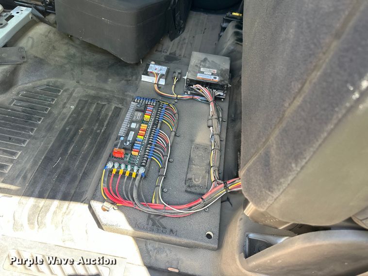 image for item OI9111 2021 Chevrolet Silverado 1500 Crew Cab pickup truck