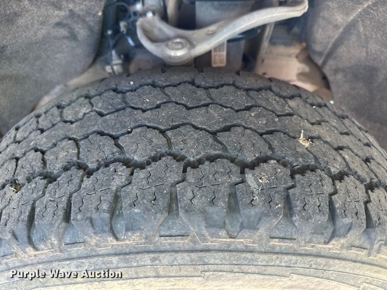 image for item OI9111 2021 Chevrolet Silverado 1500 Crew Cab pickup truck