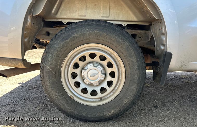 image for item OI9111 2021 Chevrolet Silverado 1500 Crew Cab pickup truck