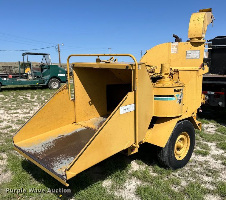 image for item OI9134 1993 Vermeer 1250BC wood chipper