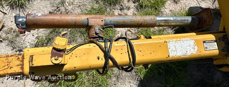 image for item OI9134 1993 Vermeer 1250BC wood chipper