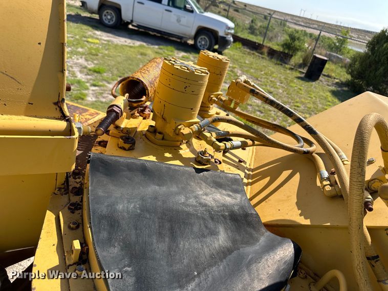 image for item OI9134 1993 Vermeer 1250BC wood chipper