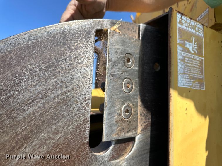 image for item OI9134 1993 Vermeer 1250BC wood chipper