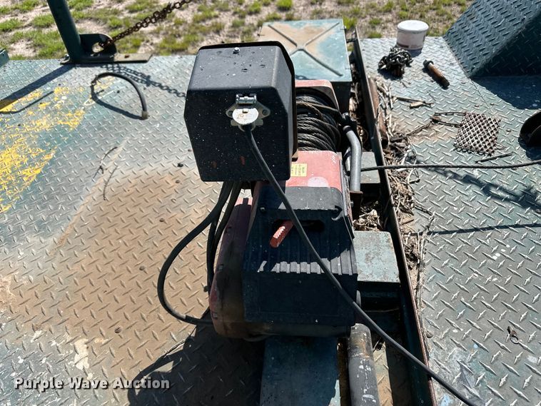 image for item OI9135 1974 Army Surplus winch truck