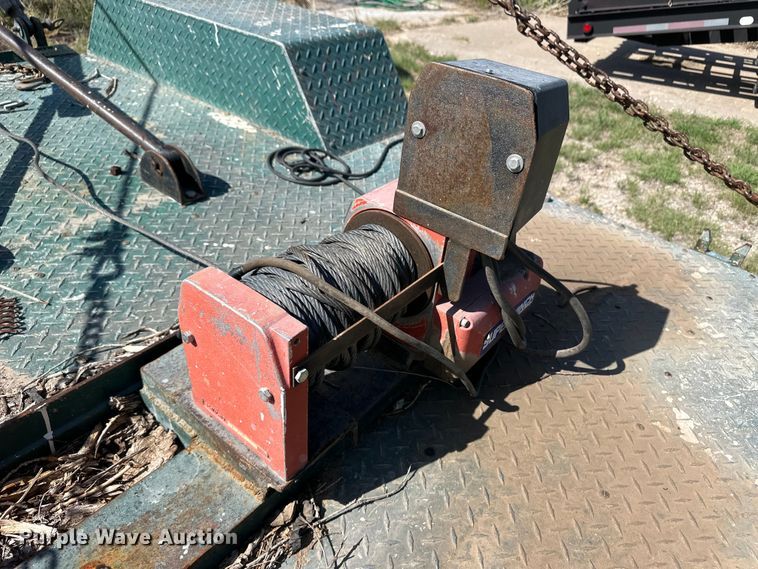 image for item OI9135 1974 Army Surplus winch truck