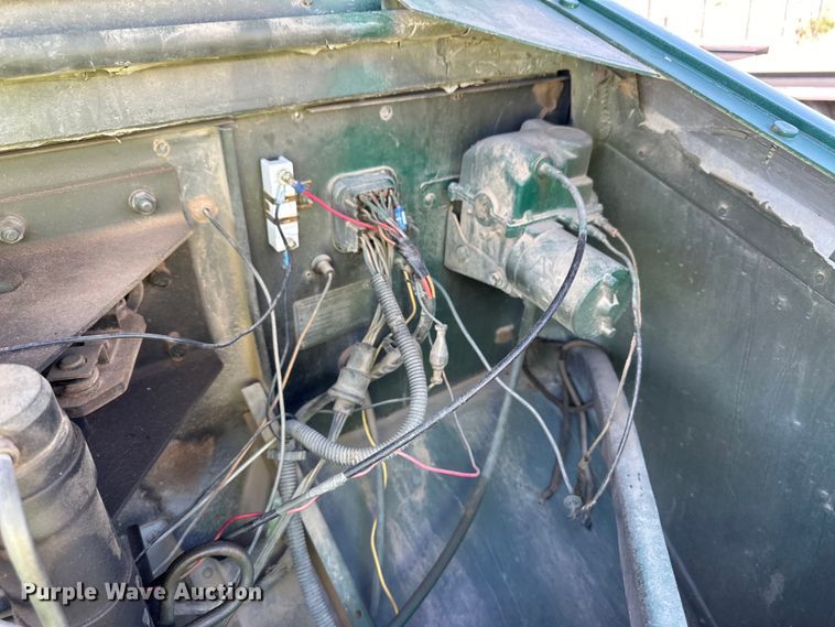 image for item OI9135 1974 Army Surplus winch truck