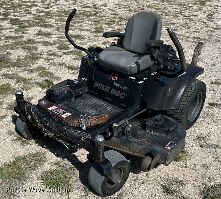 image for item OI9136 Bush Hog HDE2255 ZTR lawn mower