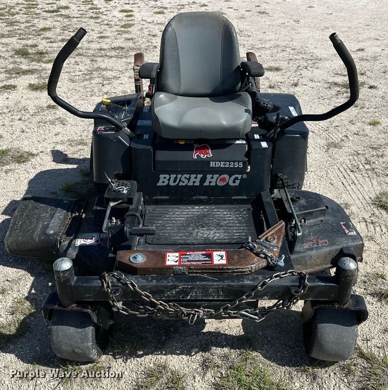 image for item OI9136 Bush Hog HDE2255 ZTR lawn mower