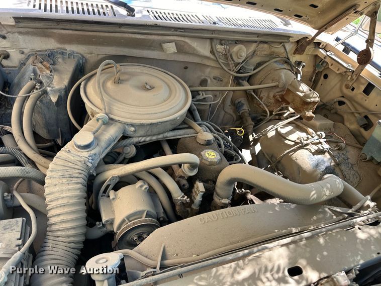 image for item OI9206 1986 Ford F350 dump flatbed pickup truck