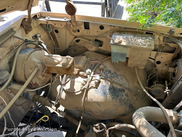 image for item OI9206 1986 Ford F350 dump flatbed pickup truck