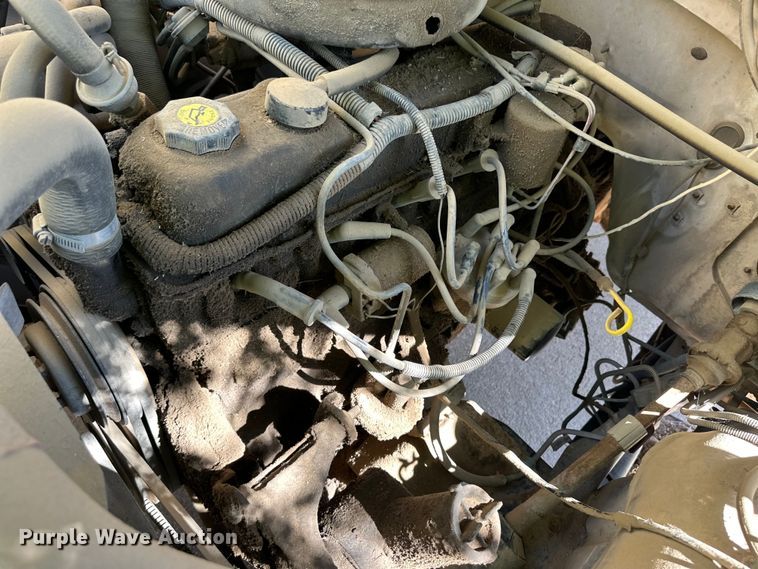 image for item OI9206 1986 Ford F350 dump flatbed pickup truck