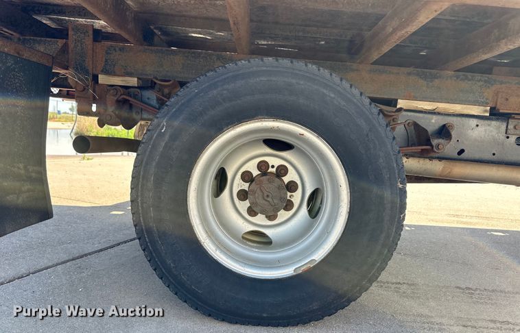 image for item OI9206 1986 Ford F350 dump flatbed pickup truck