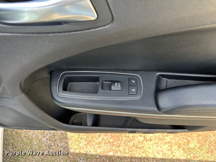 image for item OM9352 2015 Dodge  Charger Police 