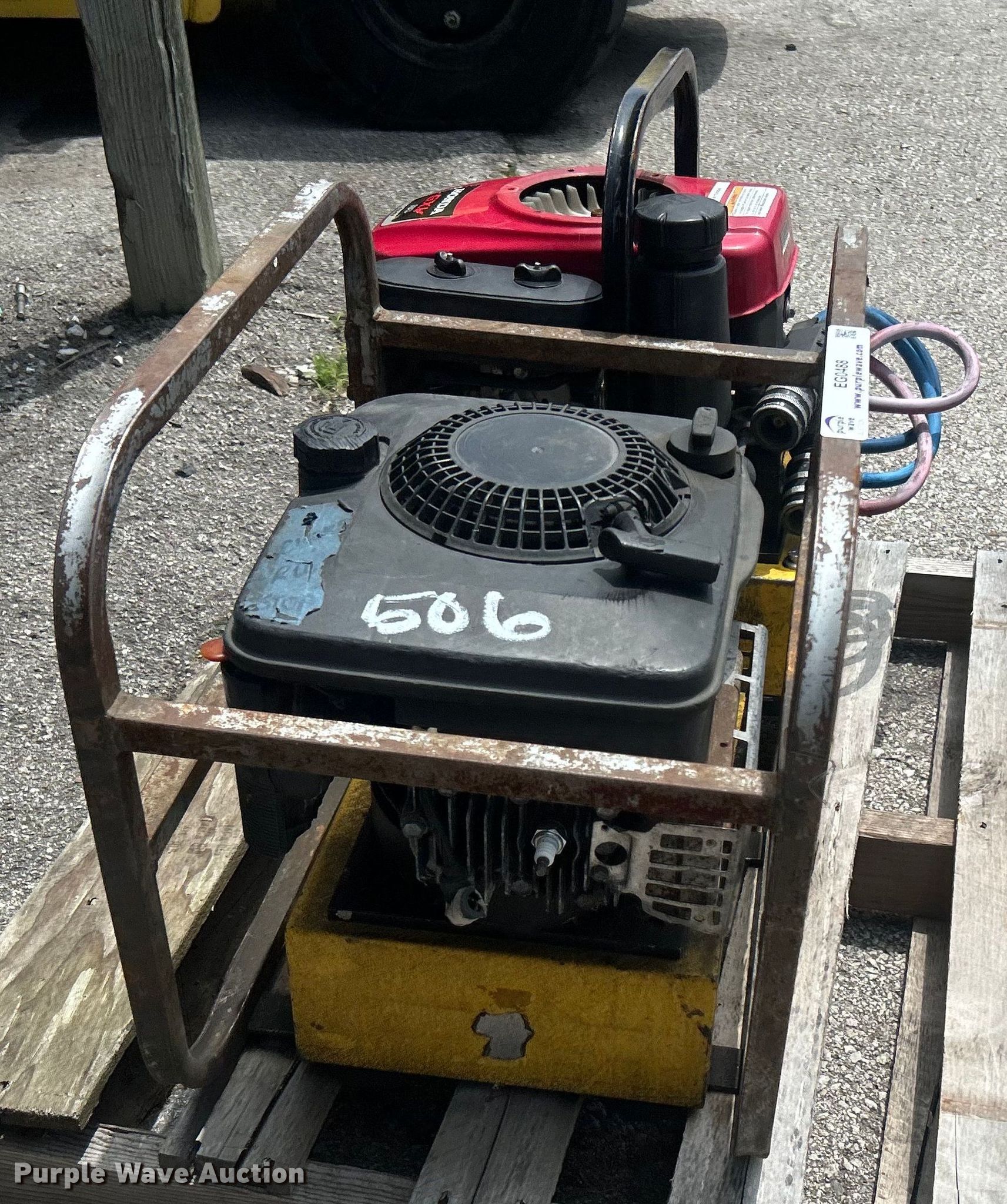 (2) Amkus hydraulic pumps in Tulsa, OK Item EG0488 for sale Purple Wave