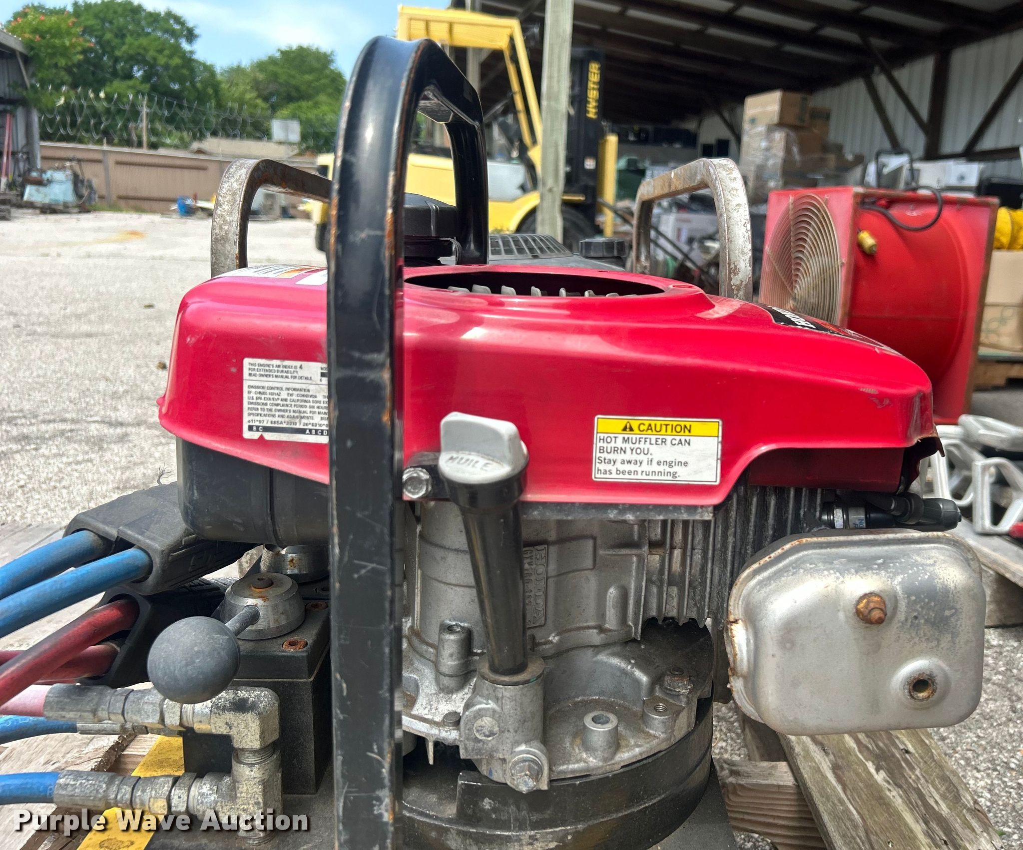 (2) Amkus hydraulic pumps in Tulsa, OK Item EG0488 for sale Purple Wave