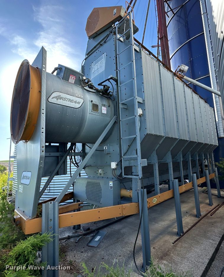 image for item DE2386 GSI Airstream 116 grain dryer