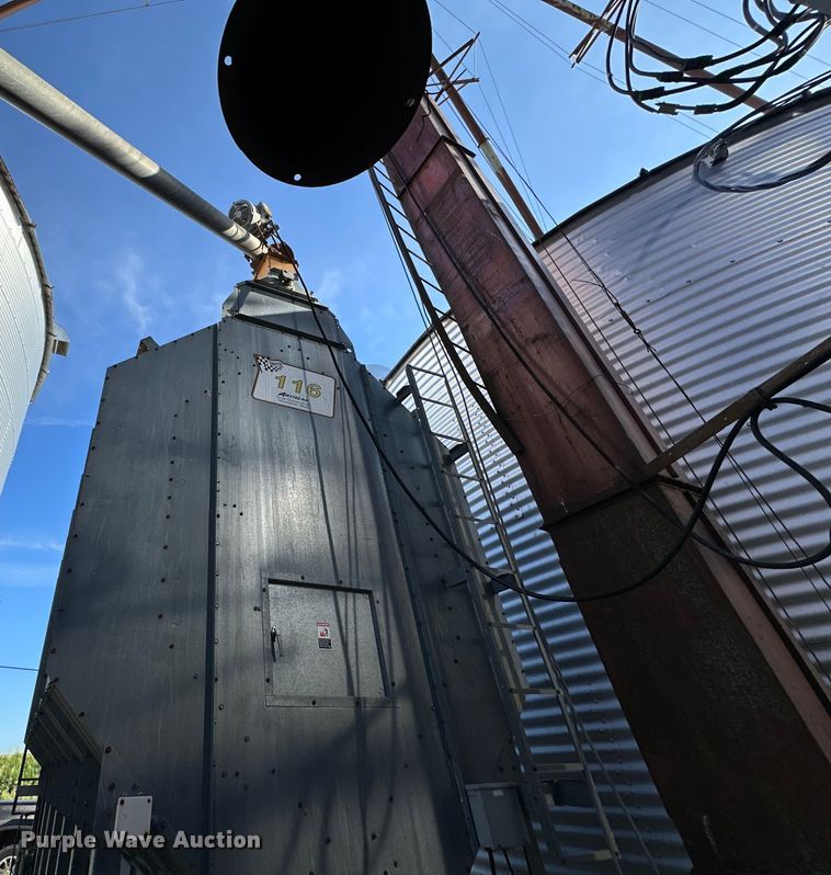 image for item DE2386 GSI Airstream 116 grain dryer