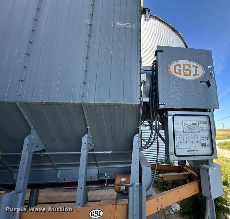 image for item DE2386 GSI Airstream 116 grain dryer