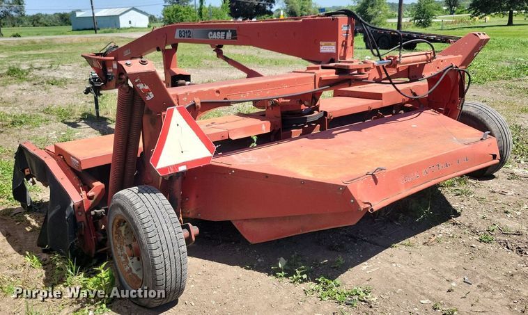 image for item DG0645 Case IH 8312T disc mower
