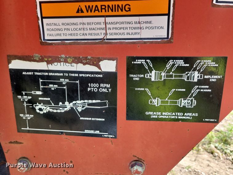 image for item DG0645 Case IH 8312T disc mower