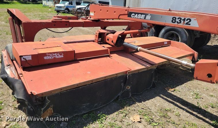 image for item DG0645 Case IH 8312T disc mower